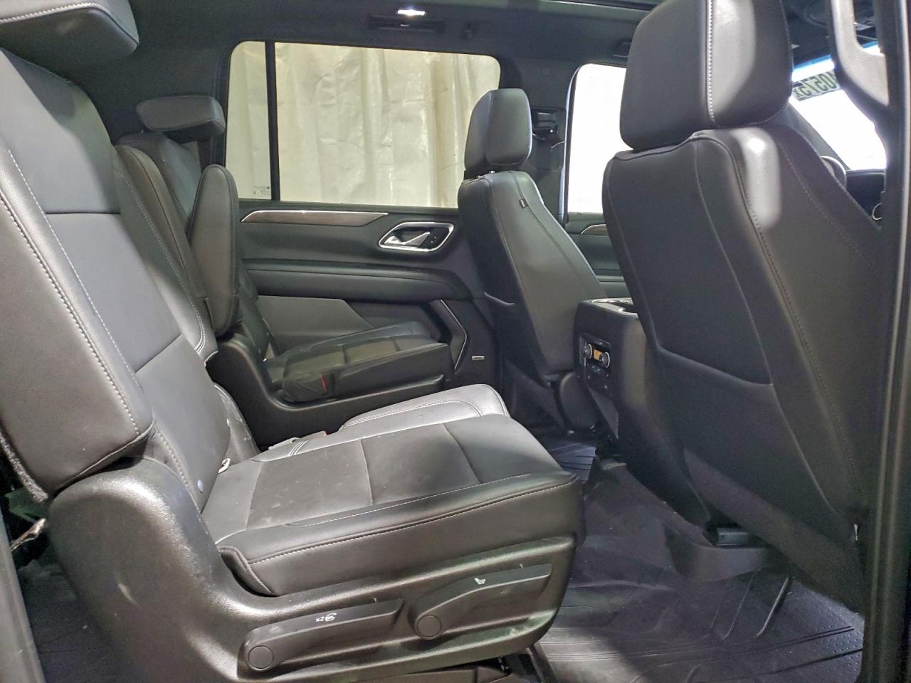 2021 Chevrolet Suburban K1500 Lt VIN: 1GNSKCKD5MR210137 Lot: 94040575