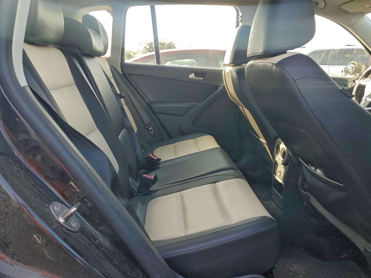 2016 Volkswagen Tiguan S VIN: WVGAV7AX3GW542285 Lot: 94310795