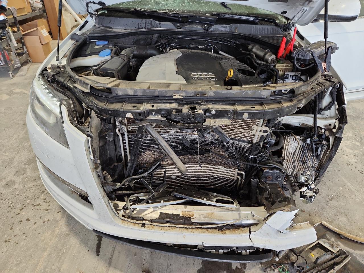 2014 Audi Q7 Premium Plus VIN: WA1LMAFE4ED010700 Lot: 92921935