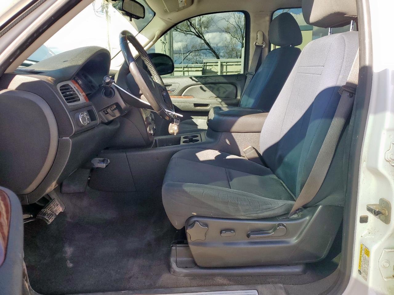 2009 Chevrolet Tahoe C1500 Lt VIN: 1GNEC23329R192911 Lot: 93918335