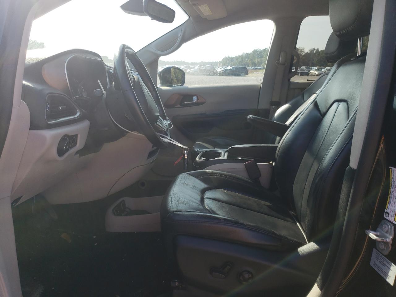 2017 Chrysler Pacifica Touring L VIN: 2C4RC1BG9HR598377 Lot: 92994825