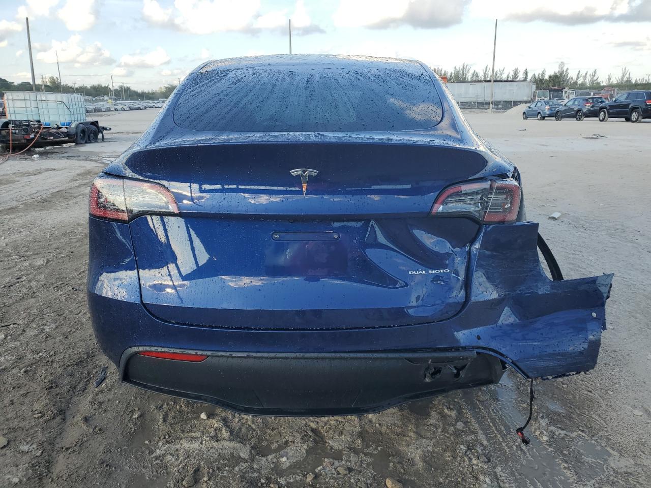 2022 Tesla Model Y VIN: 7SAYGDEE8NF481038 Lot: 93695305