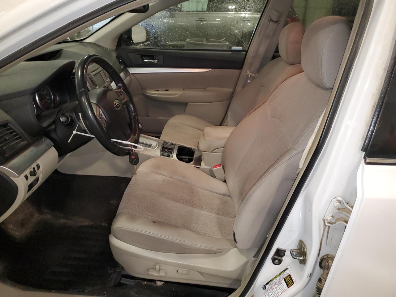 2014 Subaru Outback 2.5I Premium VIN: 4S4BRBCC5E3304961 Lot: 93557225