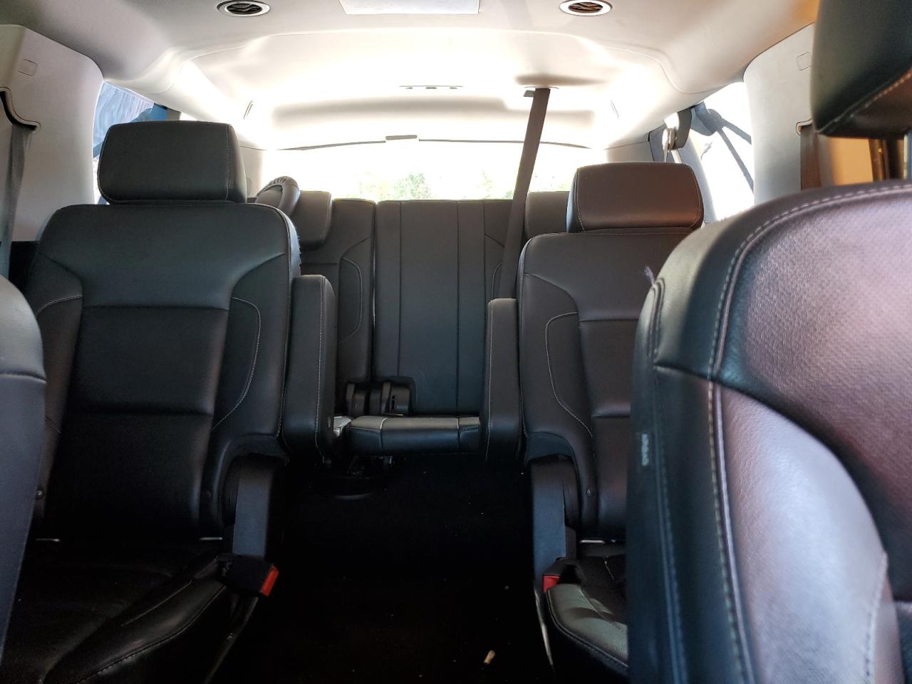 2018 Chevrolet Suburban K1500 Premier VIN: 1GNSKJKC7JR152457 Lot: 91509445