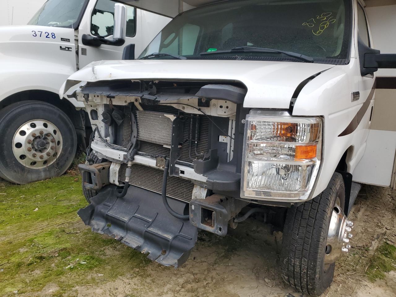 2018 Thormcoach Quantmrs26 - Rv VIN: 1FDWE3FS6HDC75104 Lot: 87306025