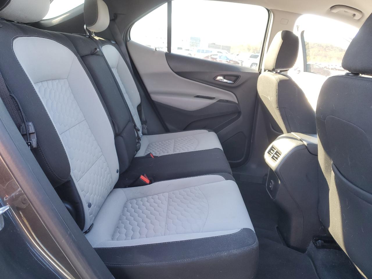 2020 Chevrolet Equinox Ls VIN: 3GNAXHEV8LS678101 Lot: 92059915