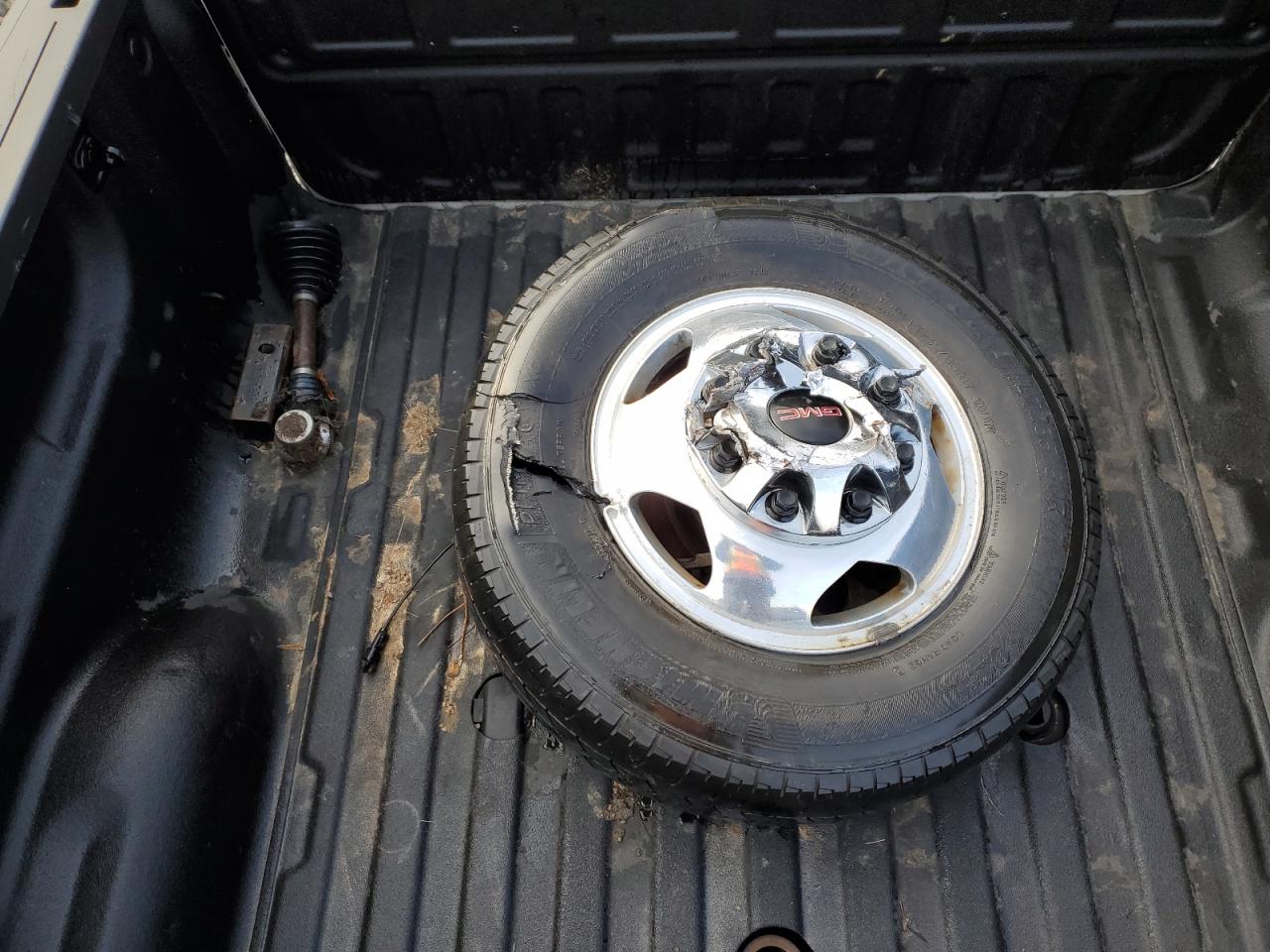 2017 GMC Sierra K3500 Denali VIN: 1GT42YEYXHF186308 Lot: 90474535