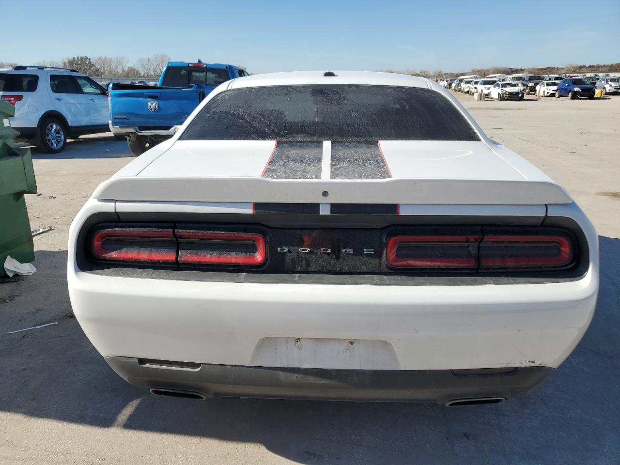 2018 Dodge Challenger Sxt VIN: 2C3CDZAG9JH242675 Lot: 92705155