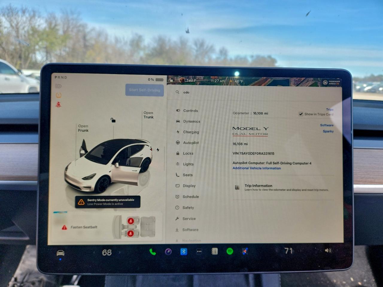 2024 Tesla Model Y VIN: 7SAYGDEF0RA331615 Lot: 93977555