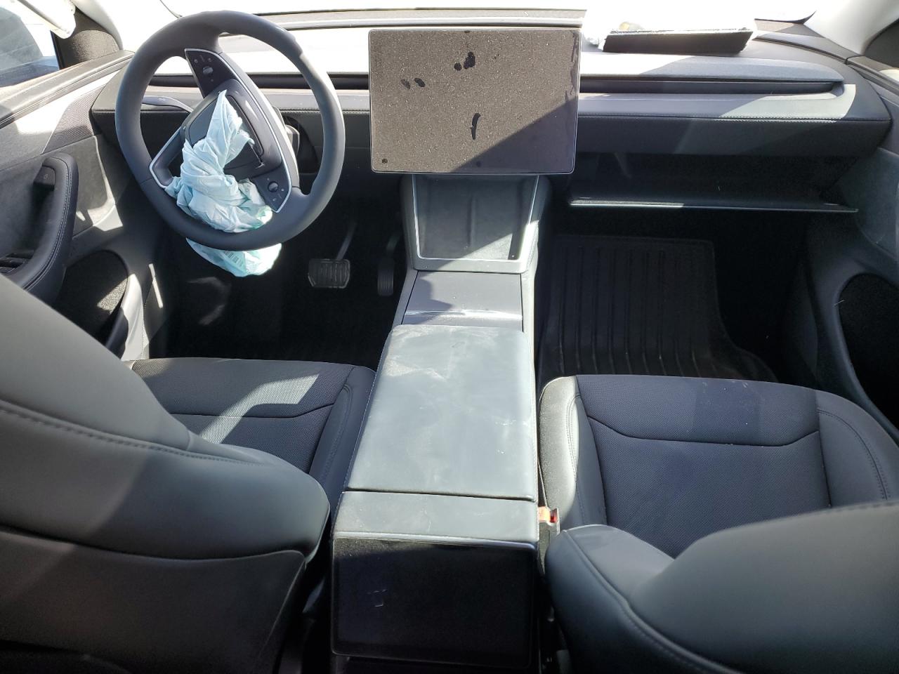 2026 Tesla Model Y VIN: 7SAYGDEE8TA456442 Lot: 91929255