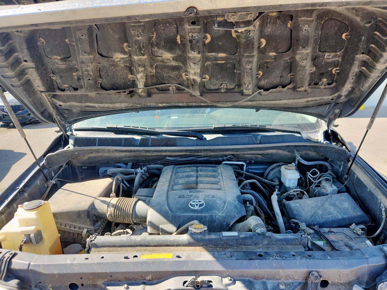 2013 Toyota Sequoia Limited VIN: 5TDKY5G18DS049415 Lot: 93033415