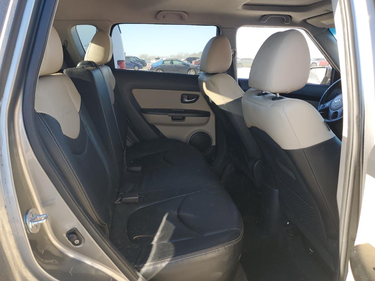 2013 Kia Soul + VIN: KNDJT2A64D7516417 Lot: 92795785