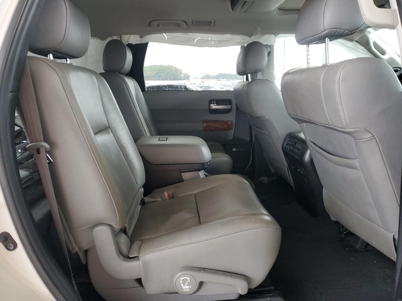 2019 Toyota Sequoia Platinum VIN: 5TDDY5G14KS171632 Lot: 92007585
