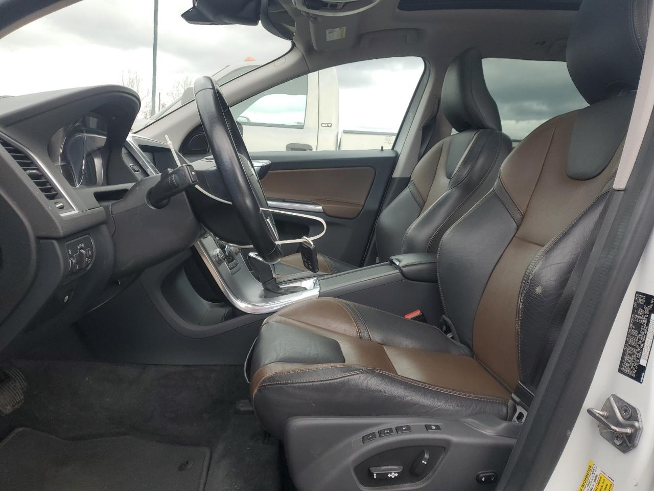 2017 Volvo Xc60 T6 Dynamic VIN: YV449MRR0H2031200 Lot: 92637905