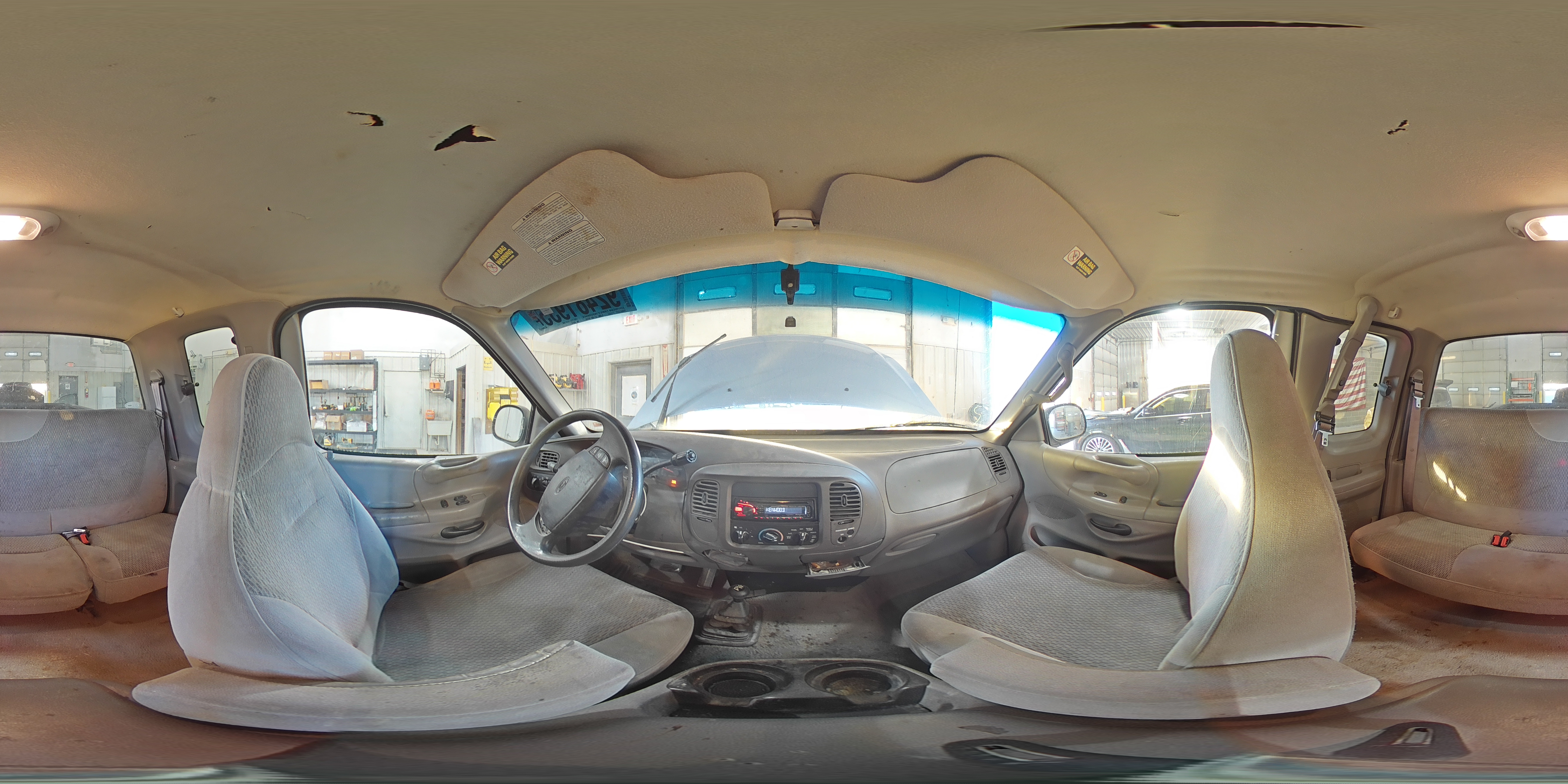 1998 Ford F150 VIN: 1FTZX18WXWKA33179 Lot: 92481935