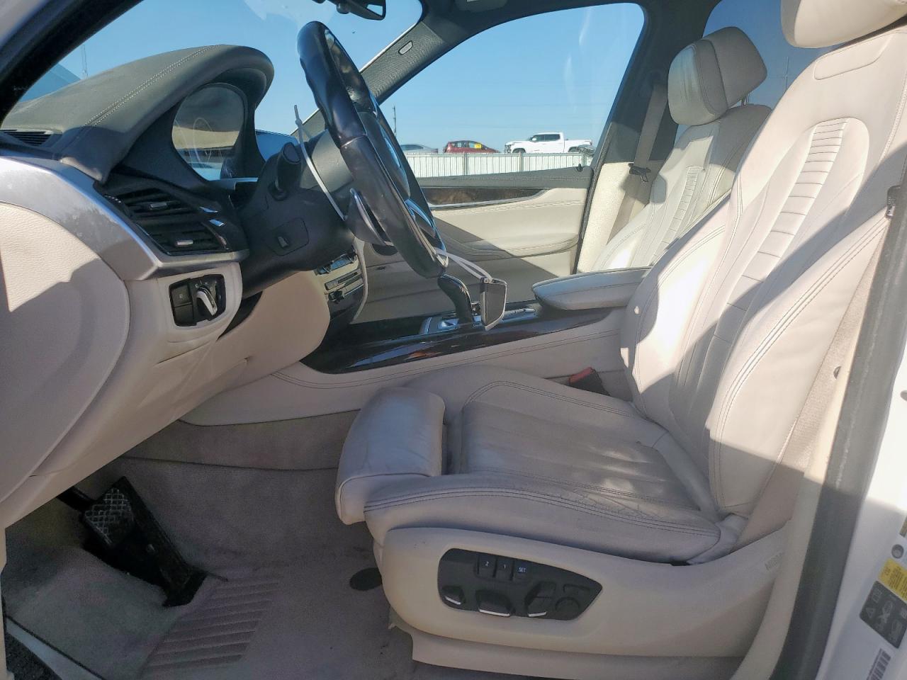 2015 BMW X5 xDrive50I VIN: 5UXKR6C59F0J79199 Lot: 92674215