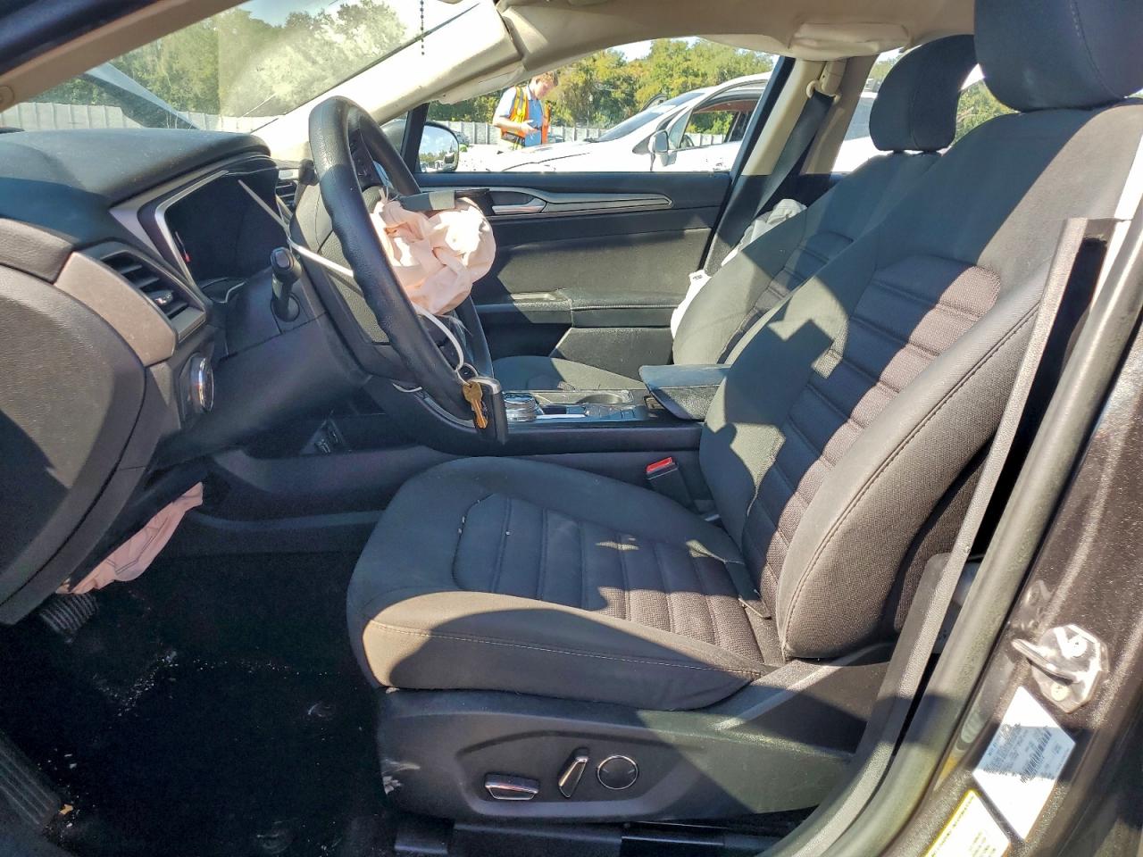 2019 Ford Fusion Se VIN: 3FA6P0HD8KR102314 Lot: 94366945