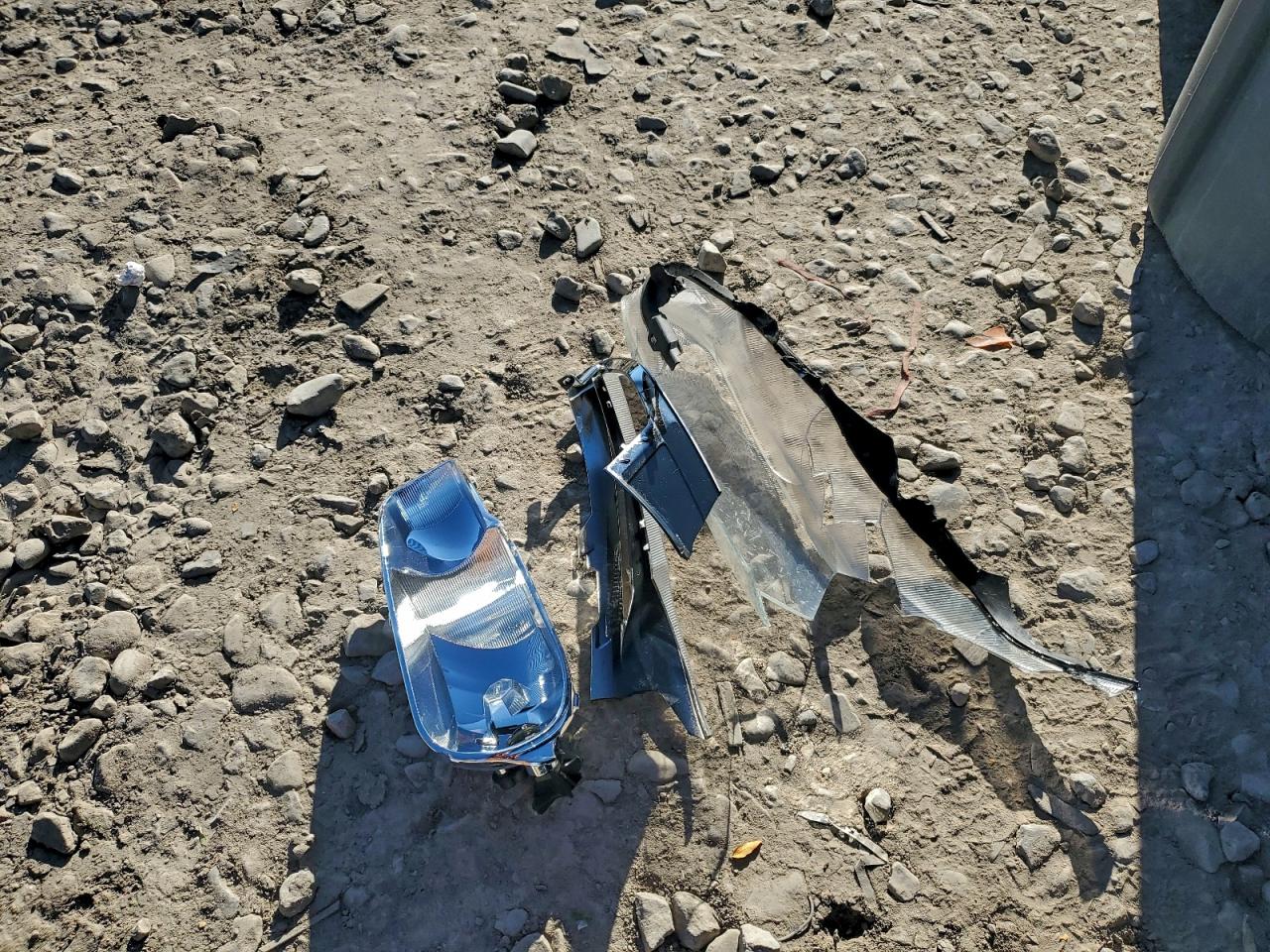 2017 Ford Focus Titanium VIN: 1FADP3J26HL272387 Lot: 94077075