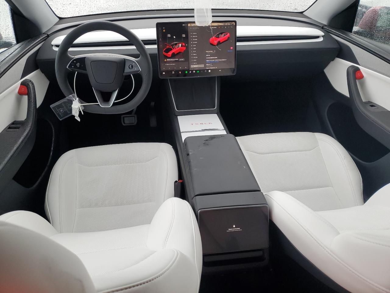 2026 Tesla Model Y VIN: 7SAYGDED8TF402875 Lot: 93021305