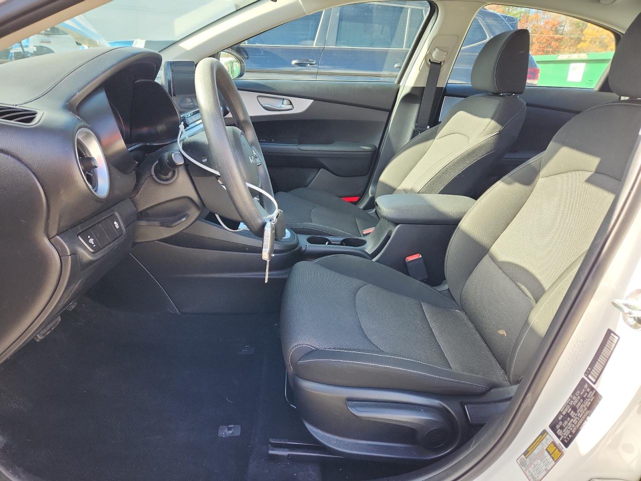 2024 Kia Forte Lx VIN: 3KPF24AD8RE806945 Lot: 92815645