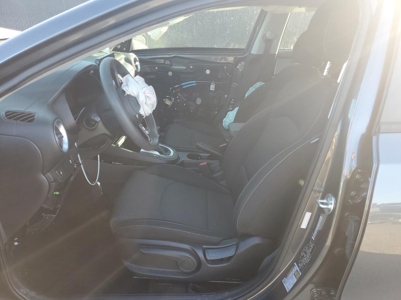 2023 Kia Forte Lx VIN: 3KPF24AD3PE581184 Lot: 92411575