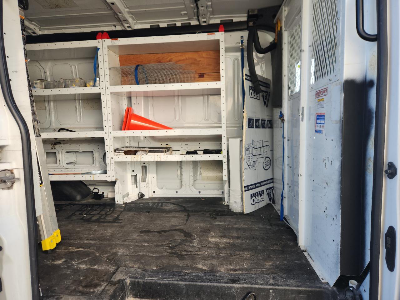 2015 Ford Transit T-250 Delivery Van VIN: 1FTNR2CM0FKA05234 Lot: 94841665