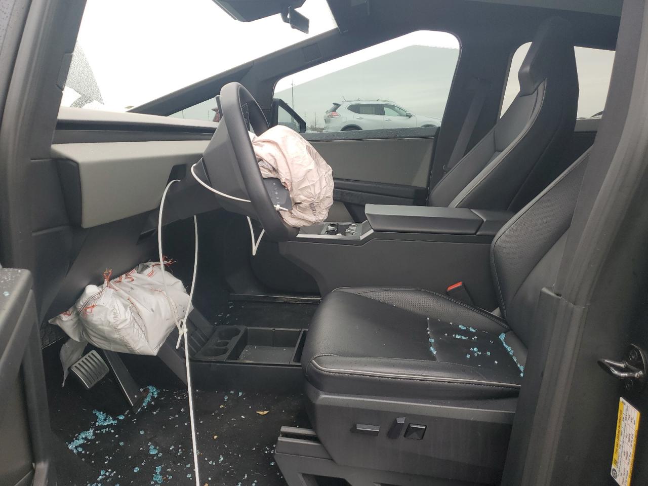 2025 Tesla Cybertruck VIN: 7G2CEHED2SA063530 Lot: 93074615