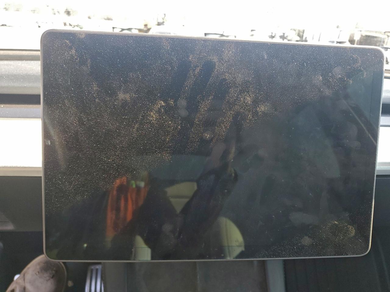 2023 Tesla Model Y VIN: 7SAYGDEFXPF663643 Lot: 93928275