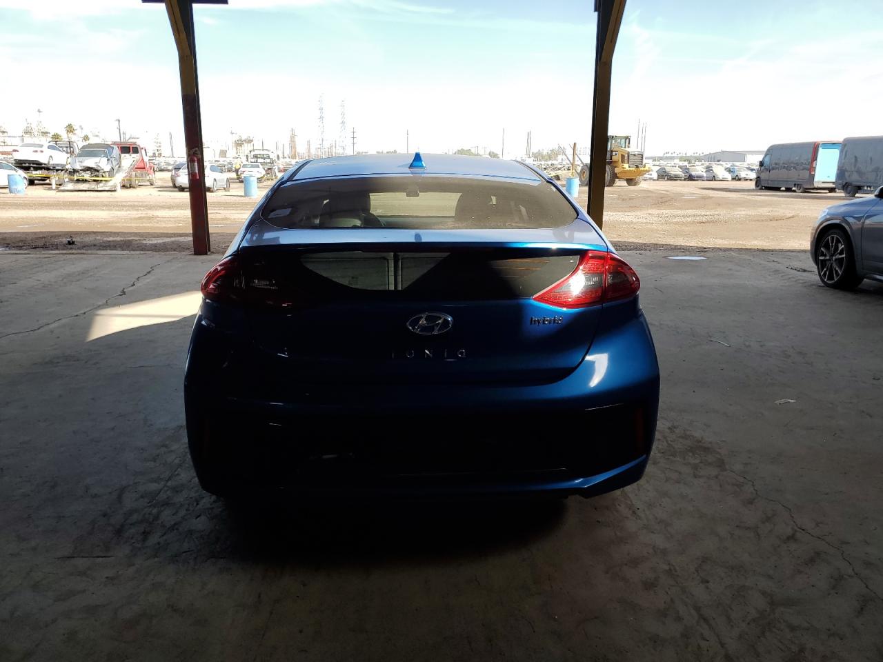 2018 Hyundai Ioniq Limited VIN: KMHC85LC9JU063693 Lot: 92243755