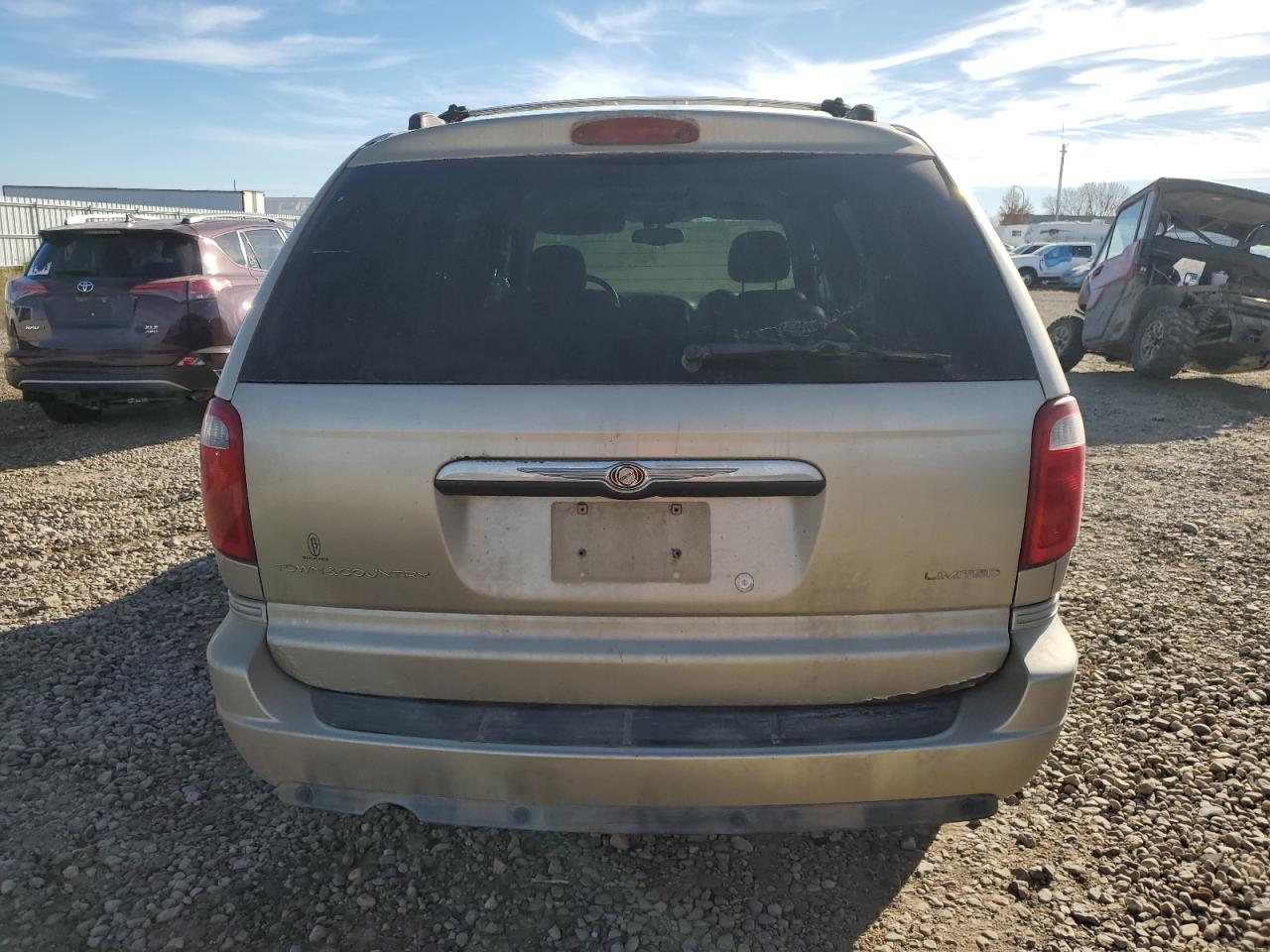 2005 Chrysler Town & Country Limited VIN: 2C8GP64L65R338600 Lot: 92476475