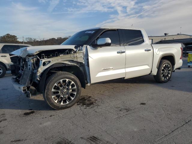 TOYOTA TUNDRA CRE 2022