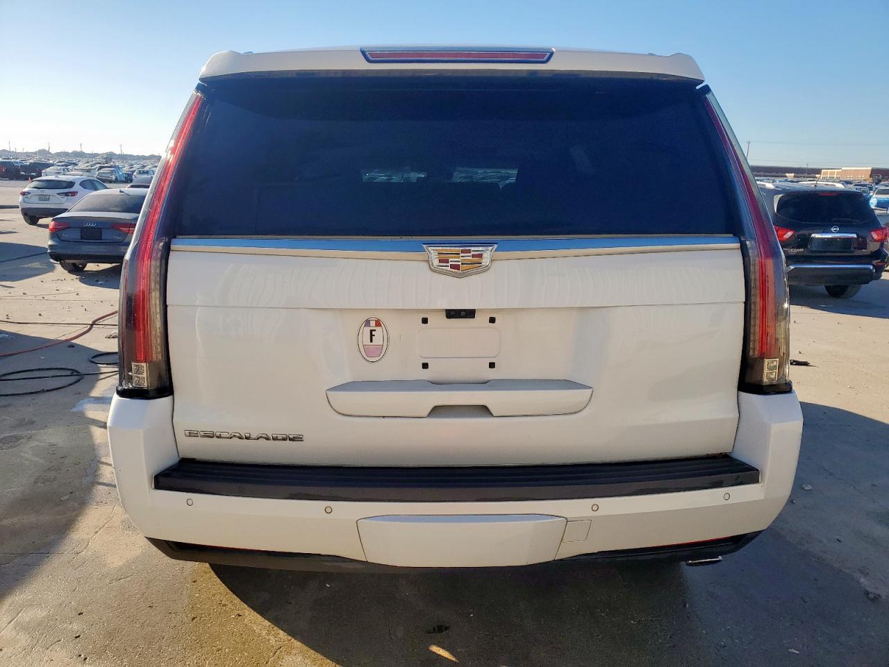 2017 Cadillac Escalade Luxury VIN: 1GYS3BKJ2HR258815 Lot: 91008795