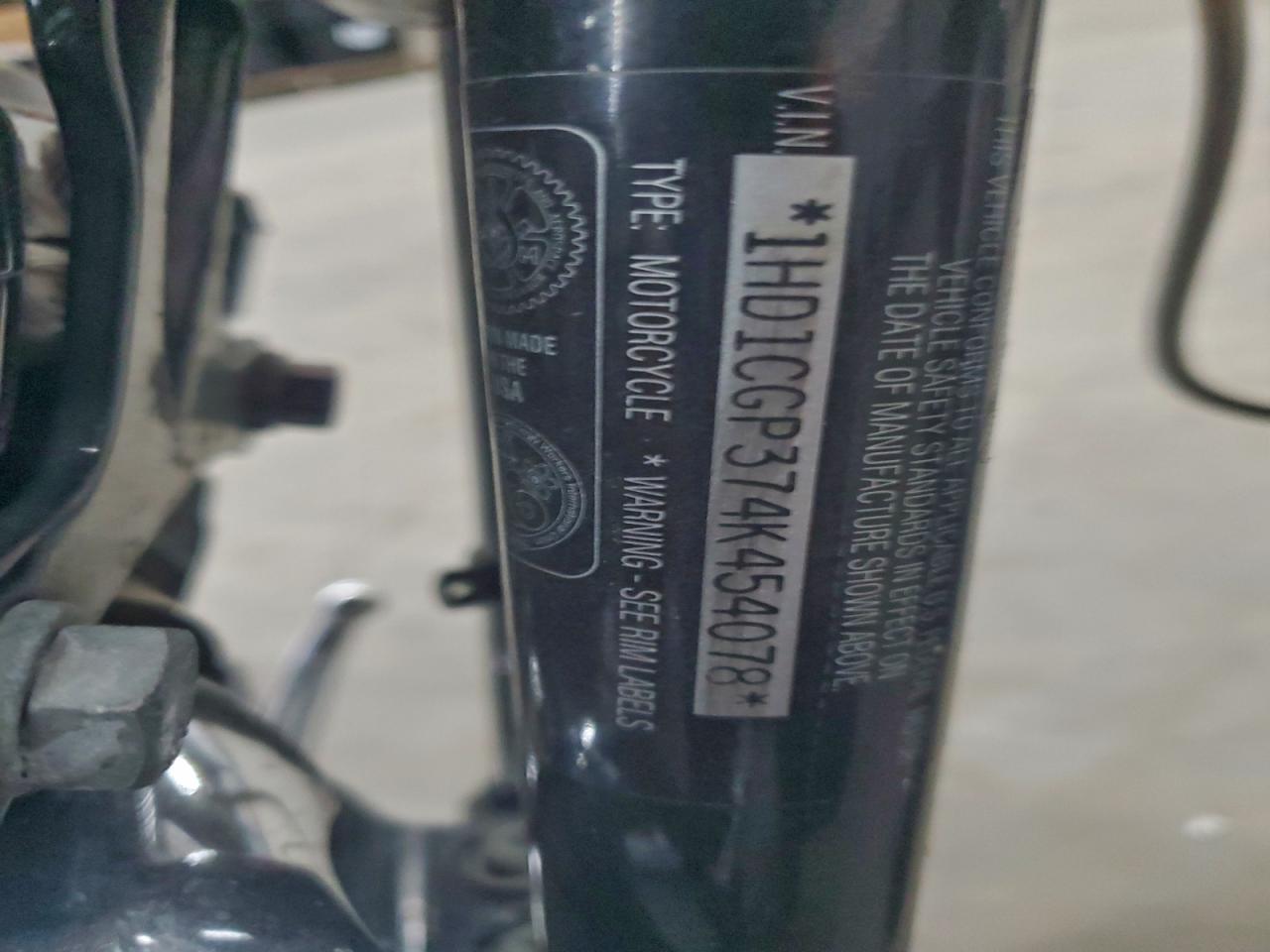 2004 Harley-Davidson Xl1200 C VIN: 1HD1CGP374K454078 Lot: 94501155