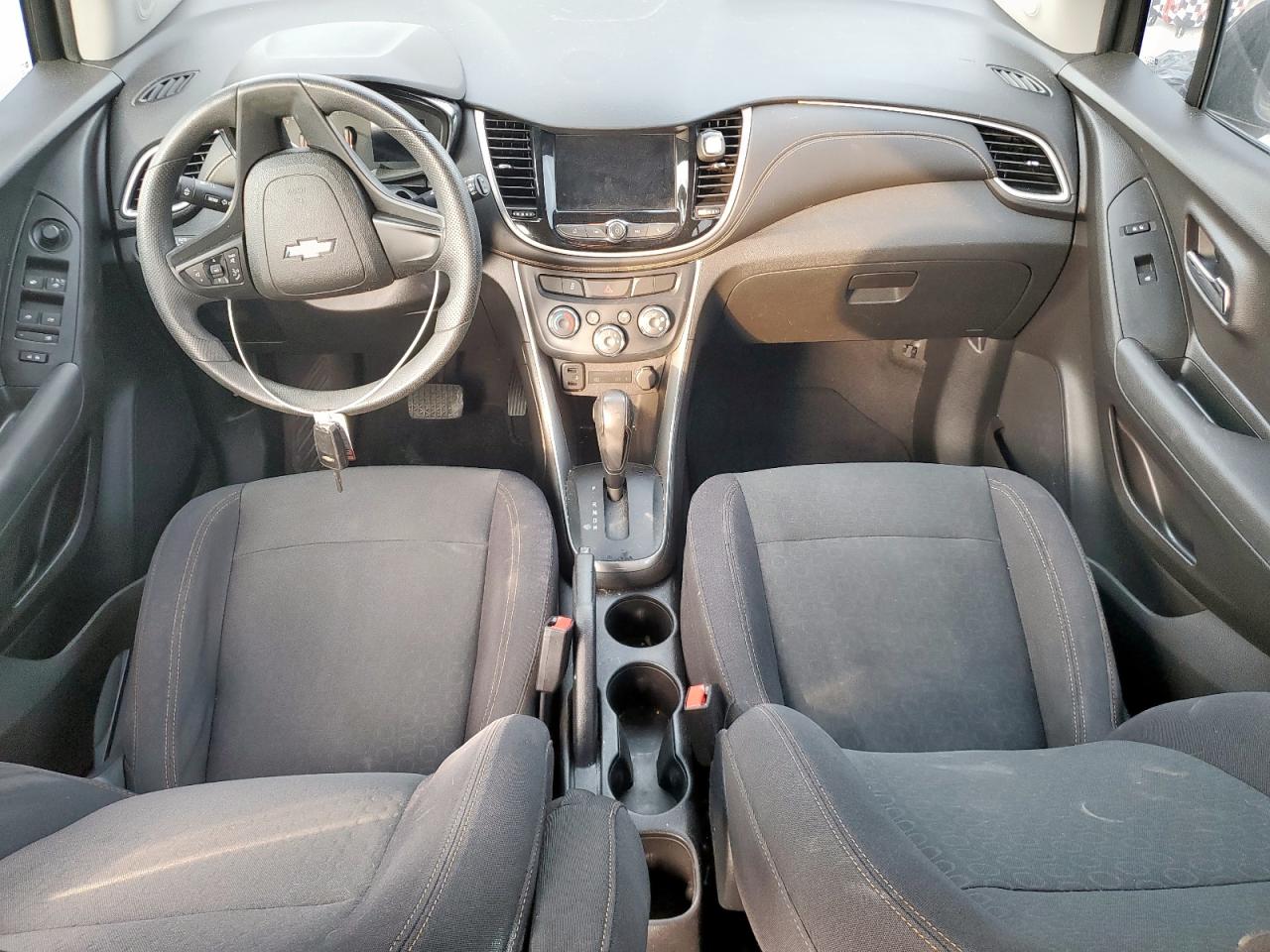2018 Chevrolet Trax Ls VIN: 3GNCJKSB0JL239824 Lot: 92926615