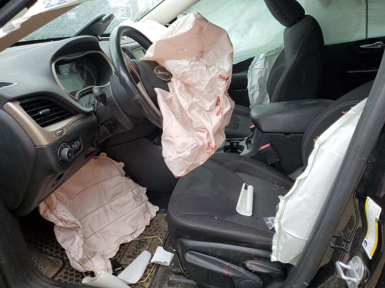 2016 Jeep Cherokee Latitude VIN: 1C4PJMCB0GW361493 Lot: 85403135