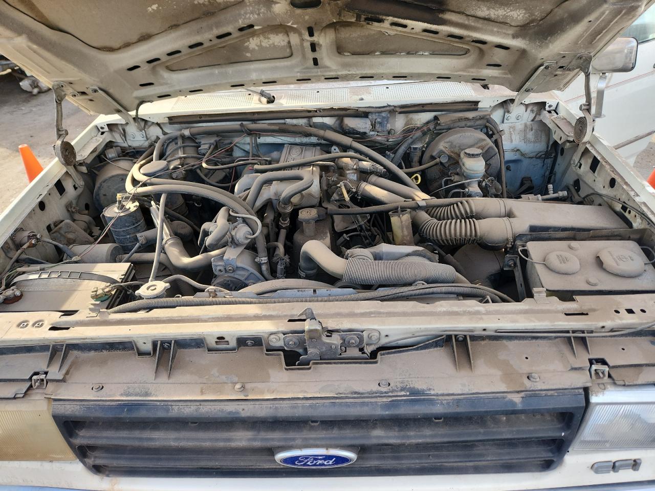 1985 Ford F150 VIN: 1FTDF15Y3HPA88615 Lot: 92452745