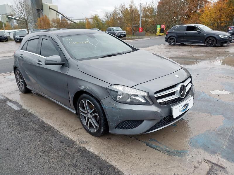 2013 MERCEDES-BENZ A CLASS A180 CDI BLUEEFFICIENCY SPORT 5DR
