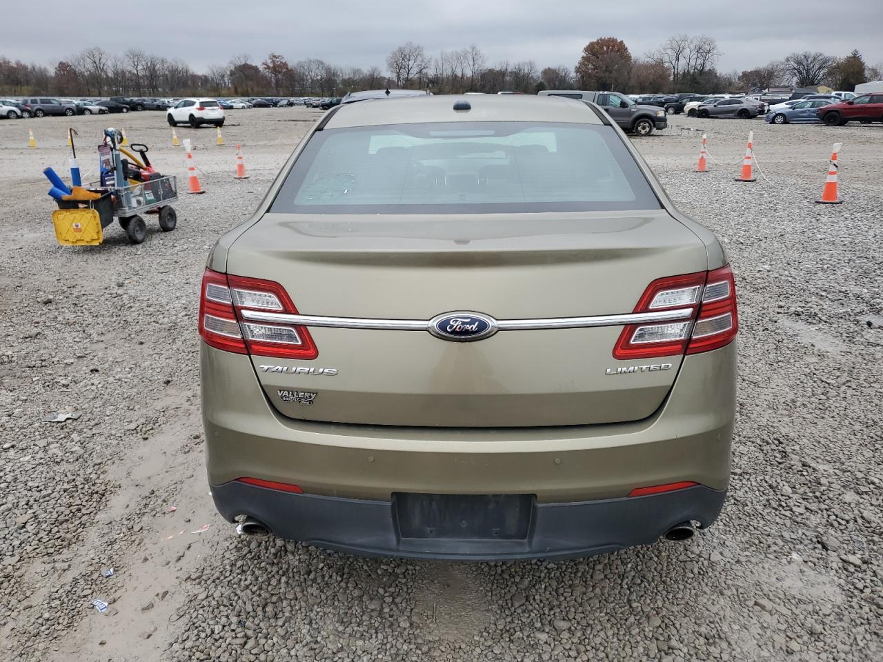 2013 Ford Taurus Limited VIN: 1FAHP2F8XDG235063 Lot: 93542975