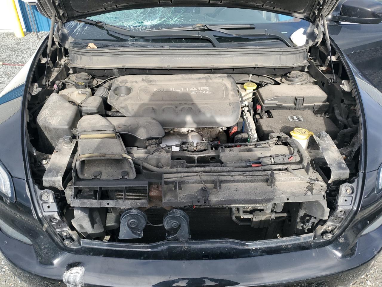 2015 Jeep Cherokee Latitude VIN: 1C4PJMCB9FW636583 Lot: 93001675