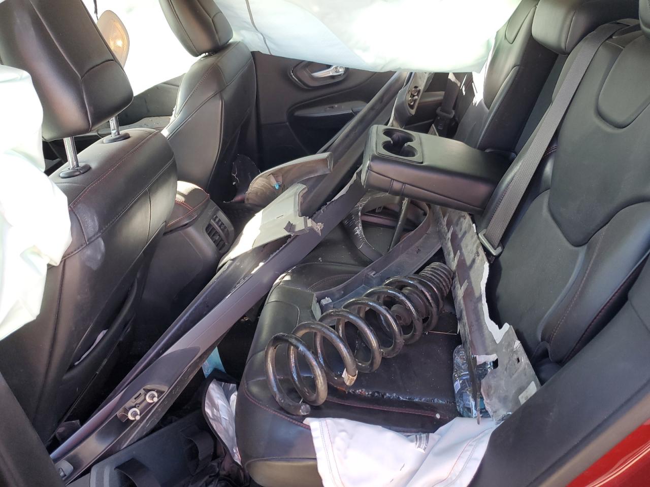 2015 Jeep Cherokee Trailhawk VIN: 1C4PJMBS4FW577590 Lot: 92803025