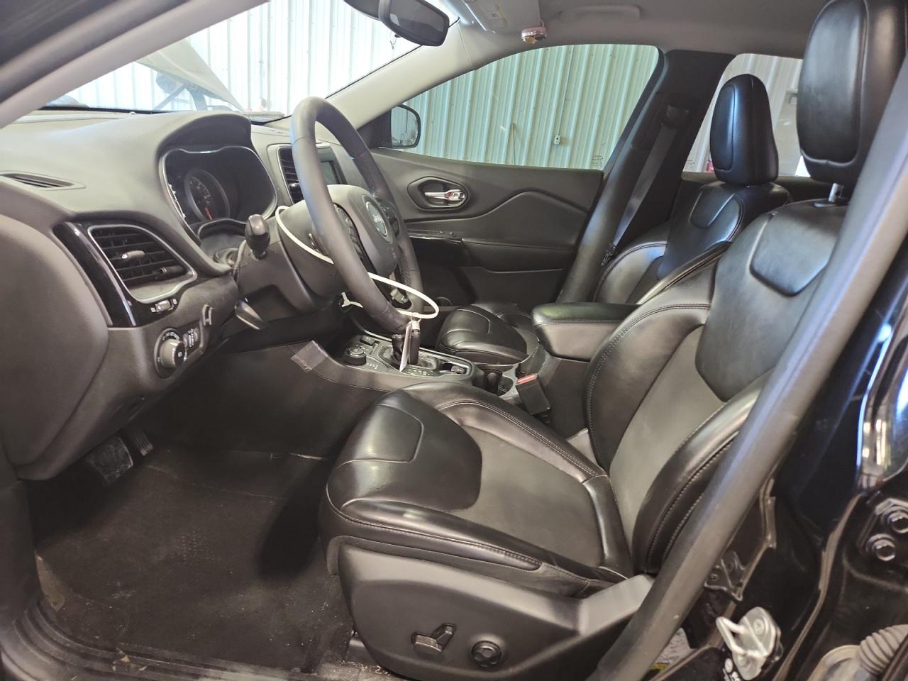 2021 Jeep Cherokee Latitude Plus VIN: 1C4PJMLB5MD230390 Lot: 92376245