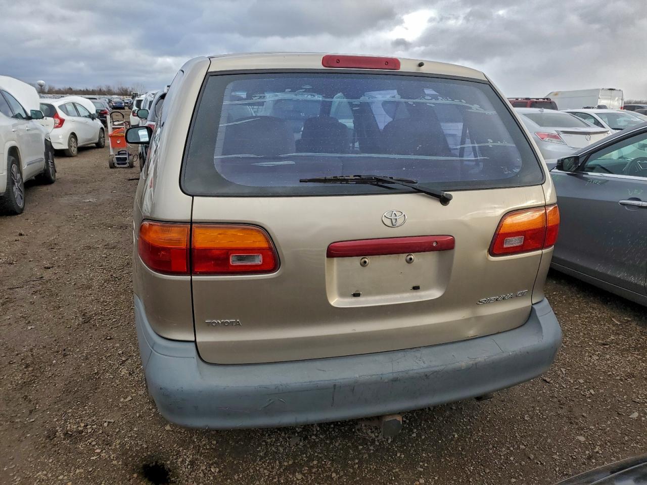 2000 Toyota Sienna Ce VIN: 4T3ZF19C7YU176270 Lot: 94343375