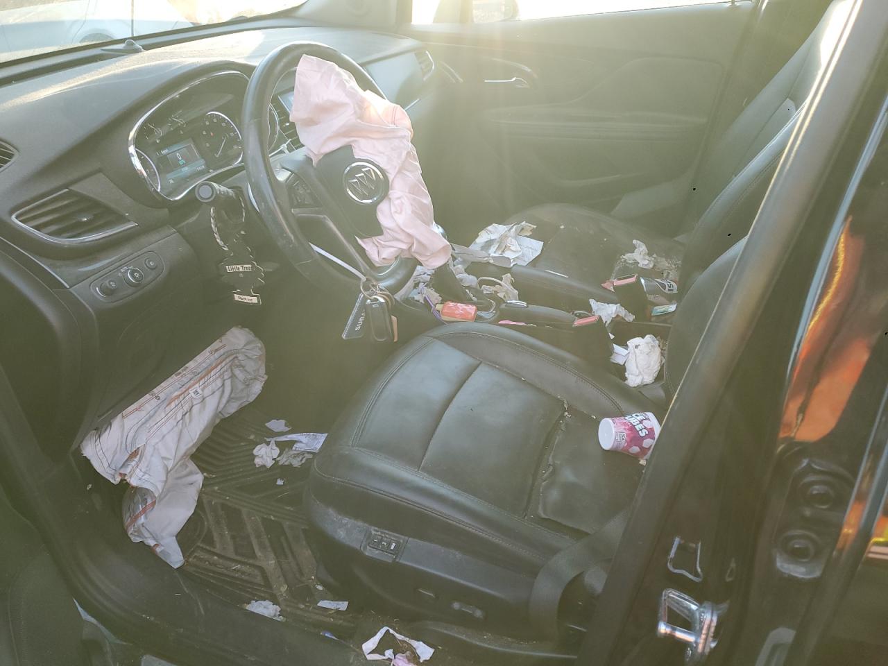 2018 Buick Encore Essence VIN: KL4CJCSB1JB640115 Lot: 90126865