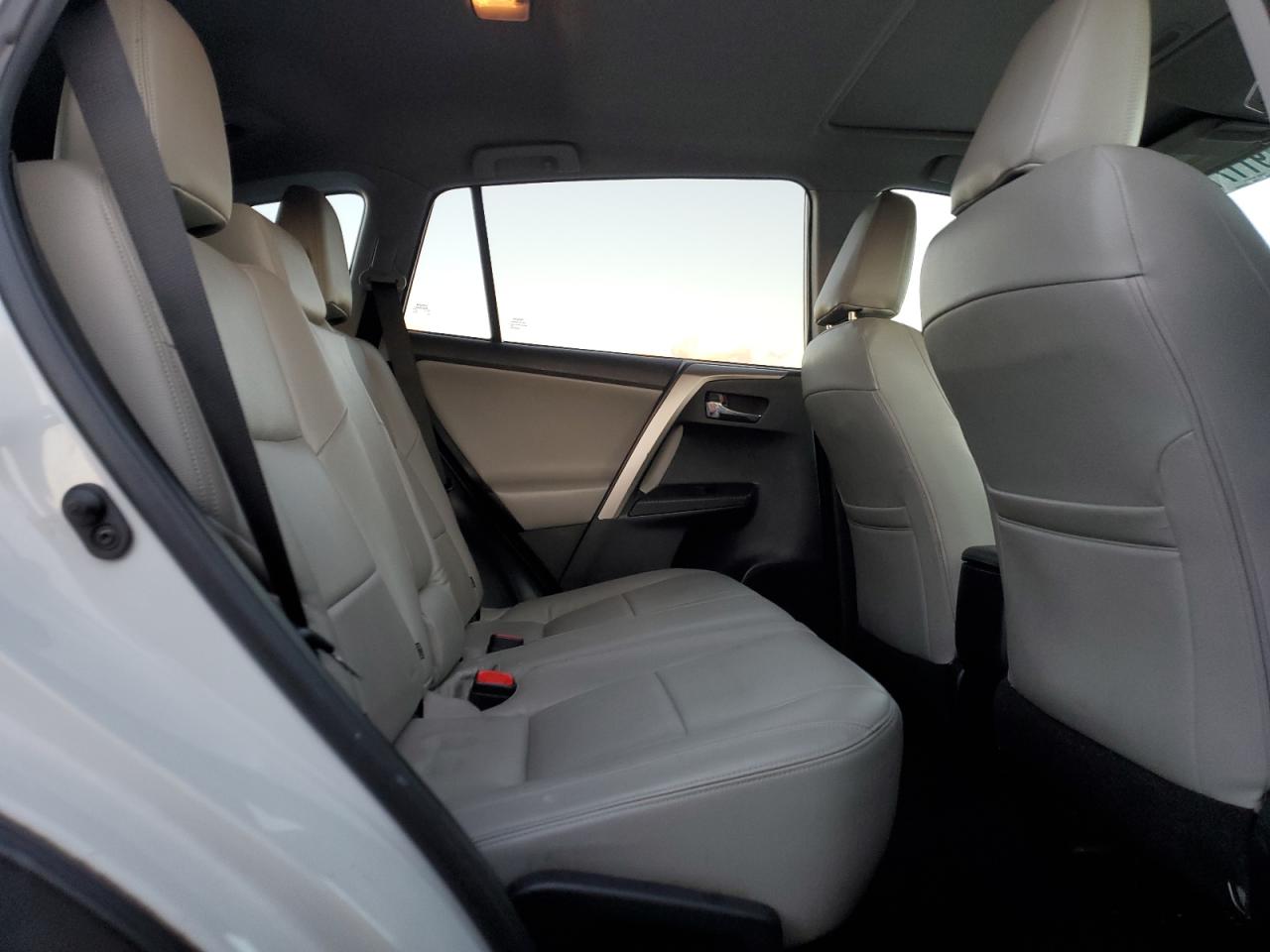 2015 Toyota Rav4 Xle VIN: 2T3WFREV0FW158425 Lot: 91171525