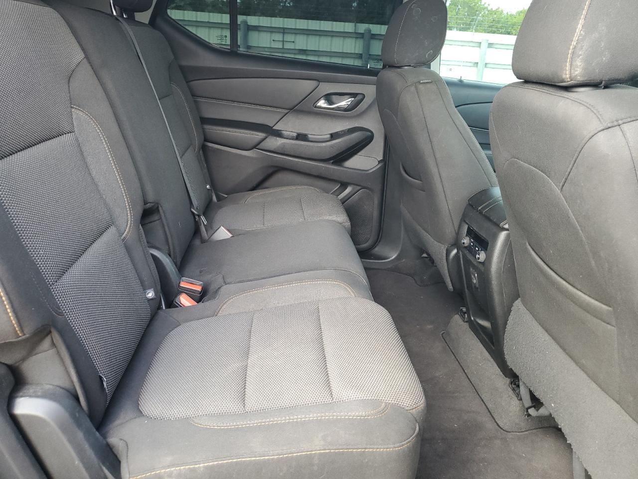 2018 Chevrolet Traverse Ls VIN: 1GNERFKW5JJ277553 Lot: 92920715