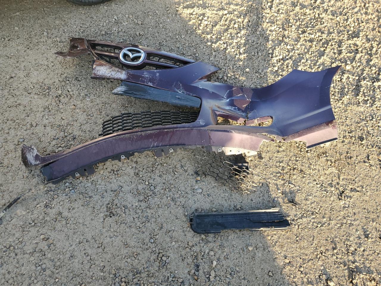 2007 Mazda 3 S VIN: JM1BK323371753313 Lot: 92413285