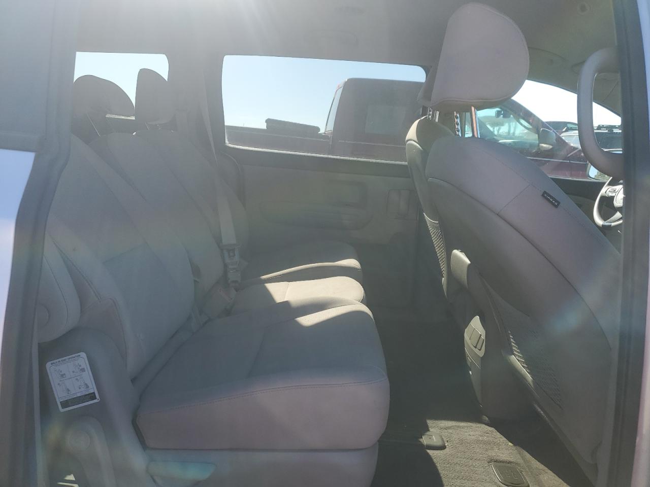 2021 Kia Sedona Lx VIN: KNDMB5C11M6667594 Lot: 91327075