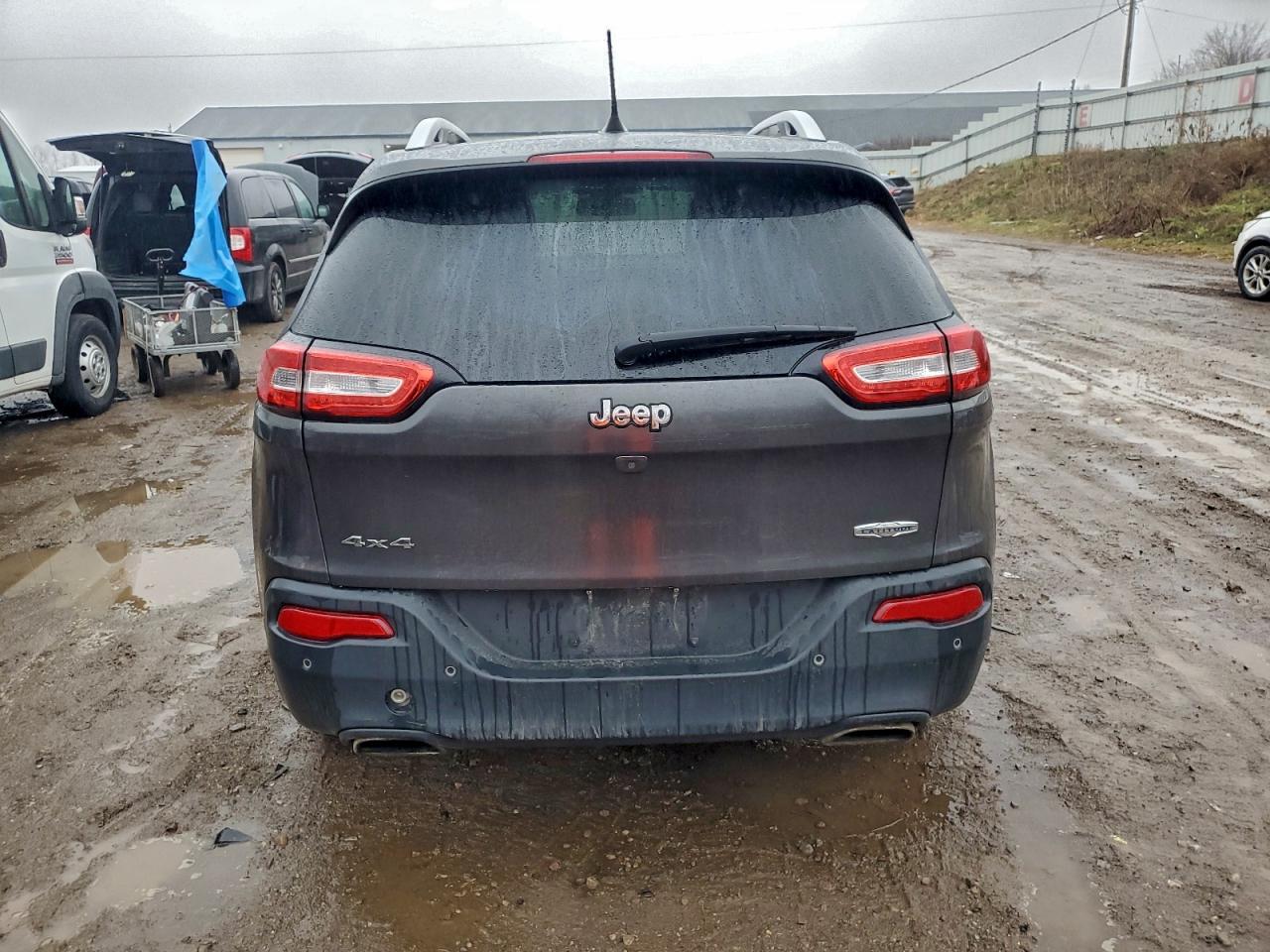 2016 Jeep Cherokee Latitude VIN: 1C4PJMCS1GW262116 Lot: 93696415