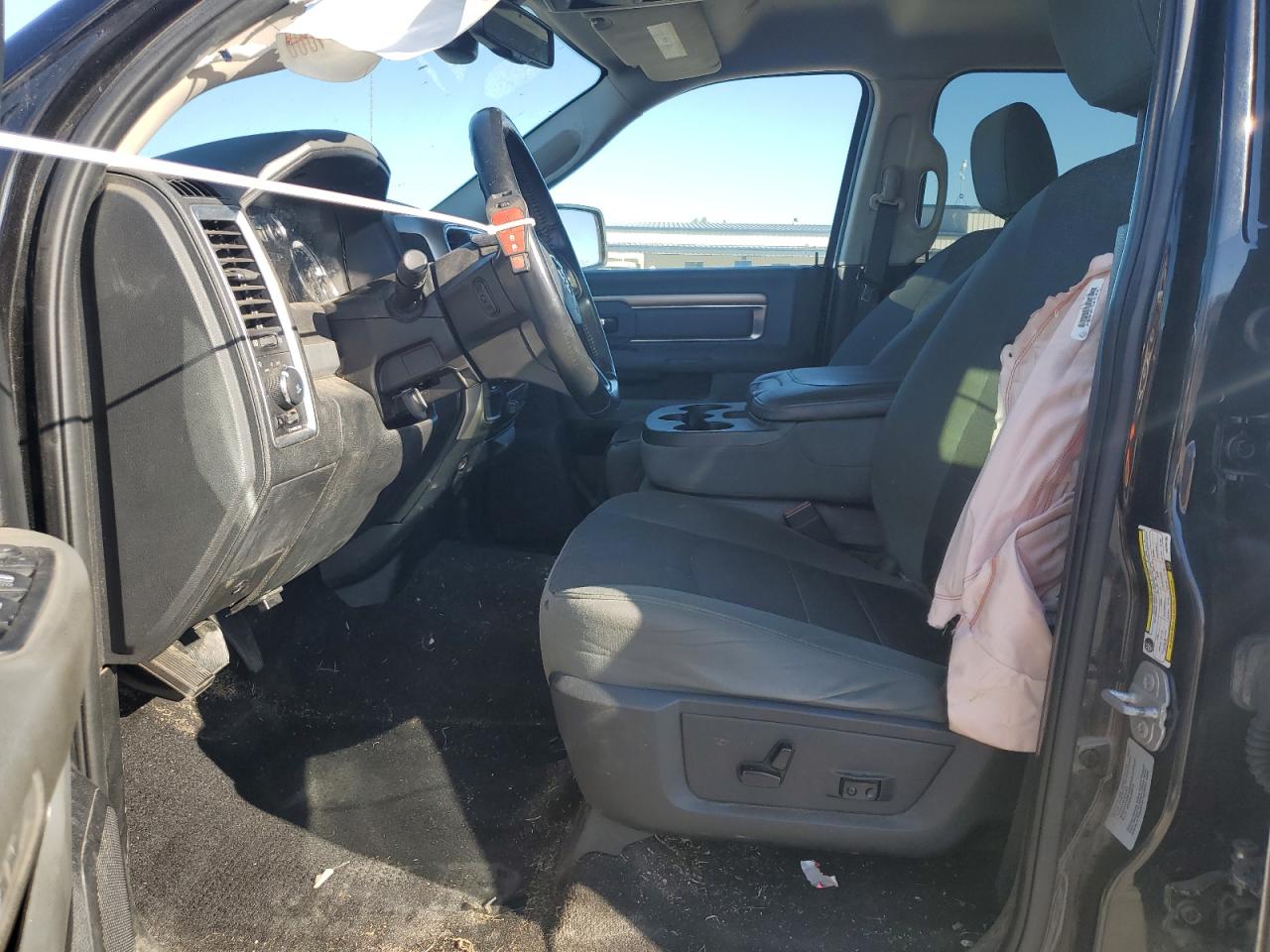 2017 Ram 1500 Slt VIN: 3C6RR6LT5HG738185 Lot: 92402785