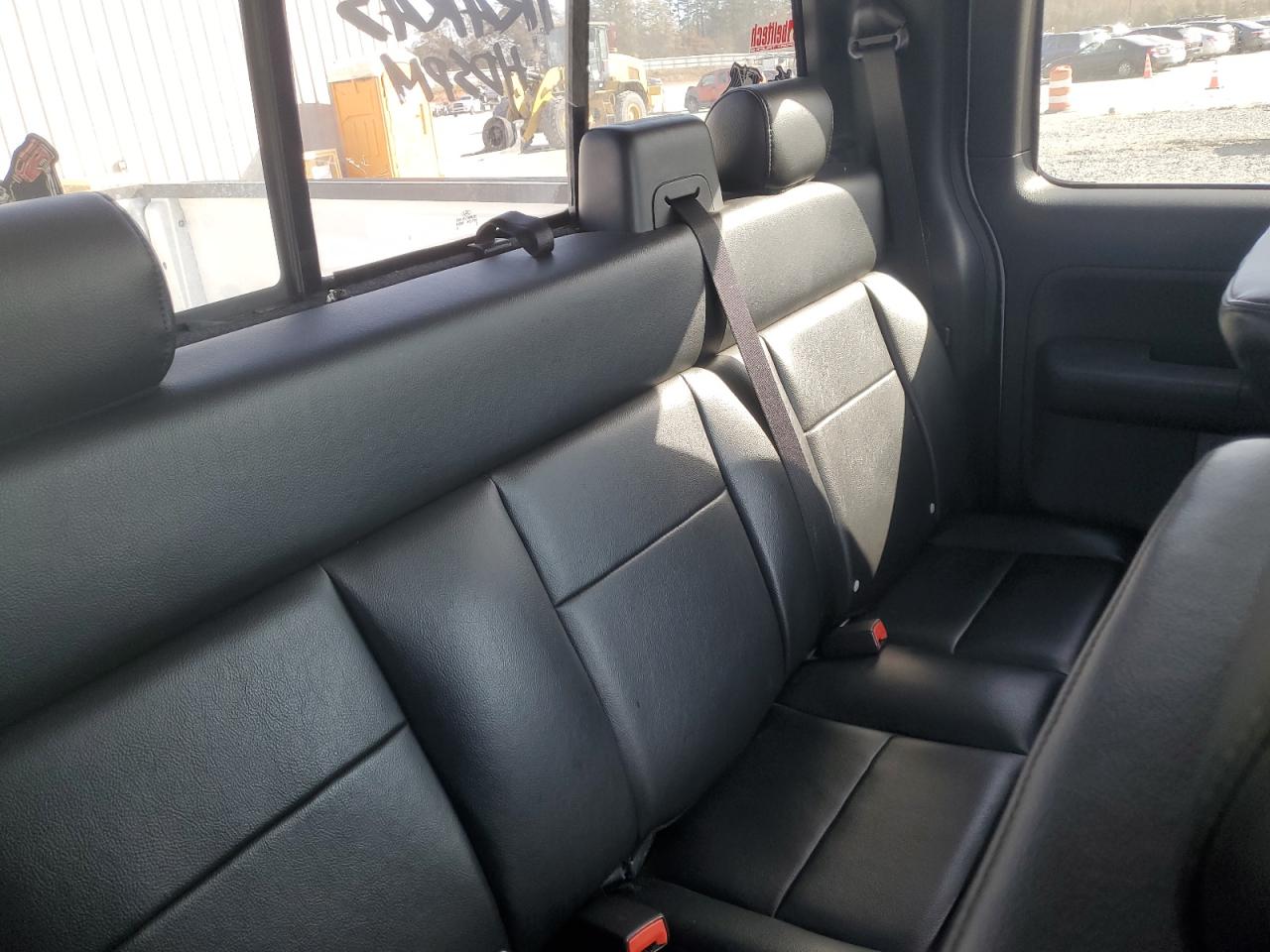 2007 Ford F150 VIN: 1FTPX12557FA38825 Lot: 92702005